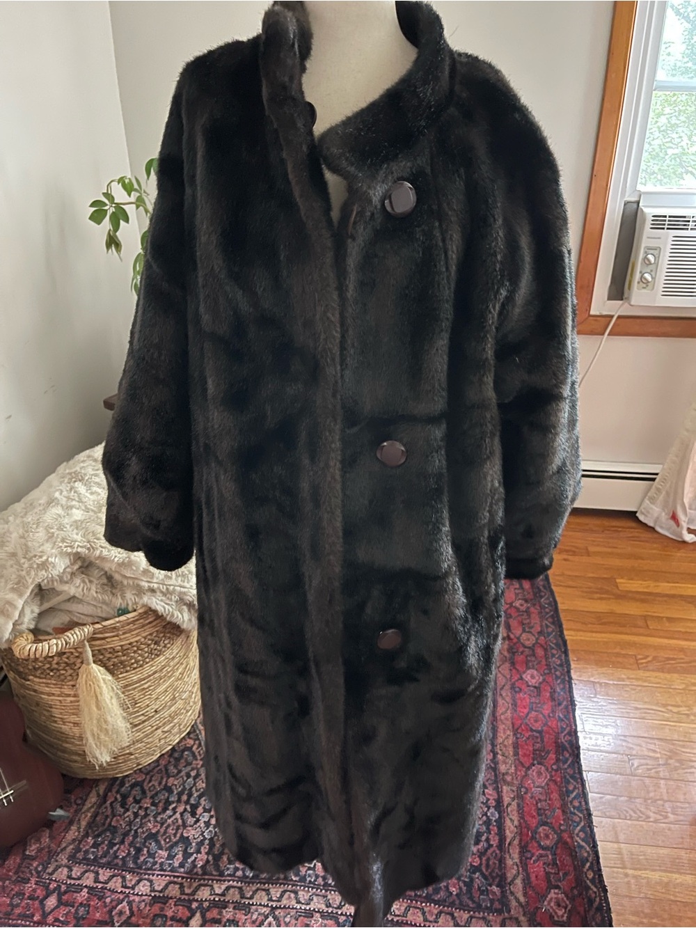 Vintage Black Faux Fur Maxi Coat – Oversized Statement Coat